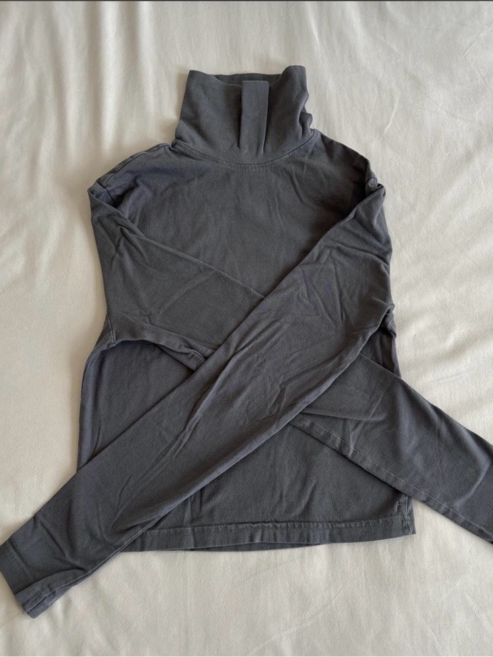 H&M Gray Basic Turtleneck Top